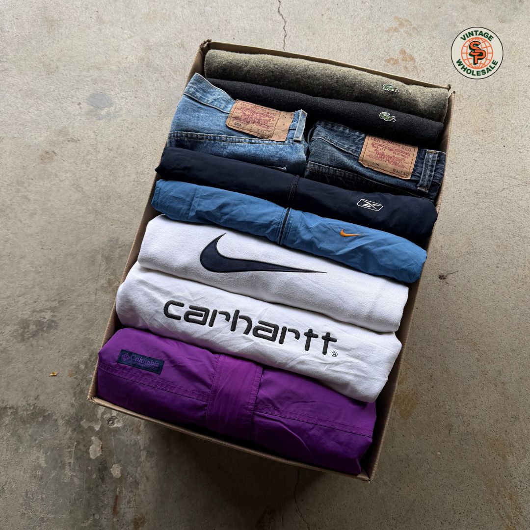 CHRISTMAS RESELLER BOX 🤑 get 5 pieces for free 🤑