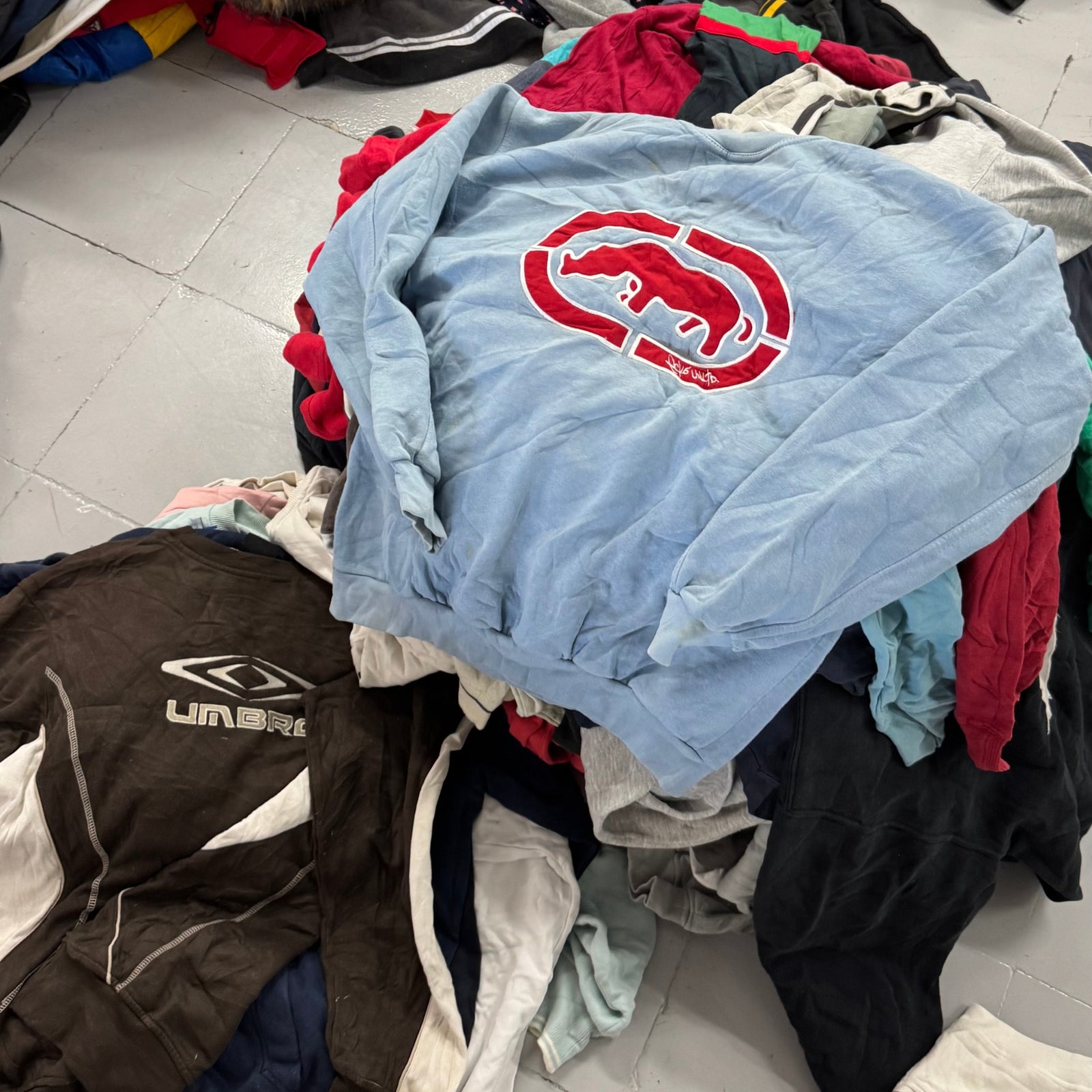 25kg Vintage specialist bundle winter branded mix