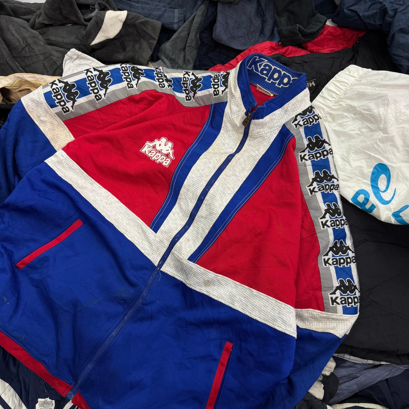 25kg Vintage specialist bundle winter branded mix