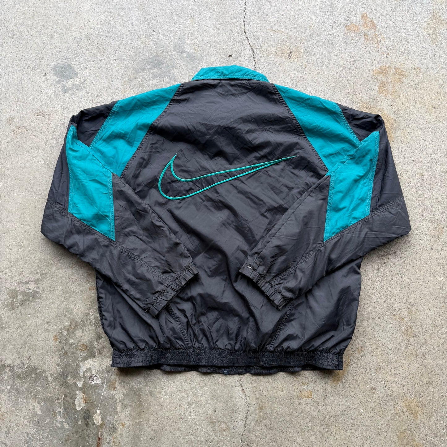 25kg Vintage expert bundle branded jackets mix