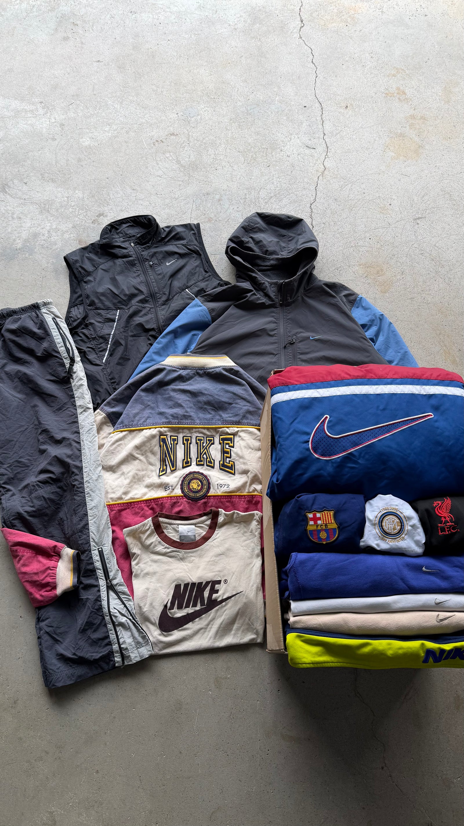 NIKE VINTAGE MIX STARTER BOX