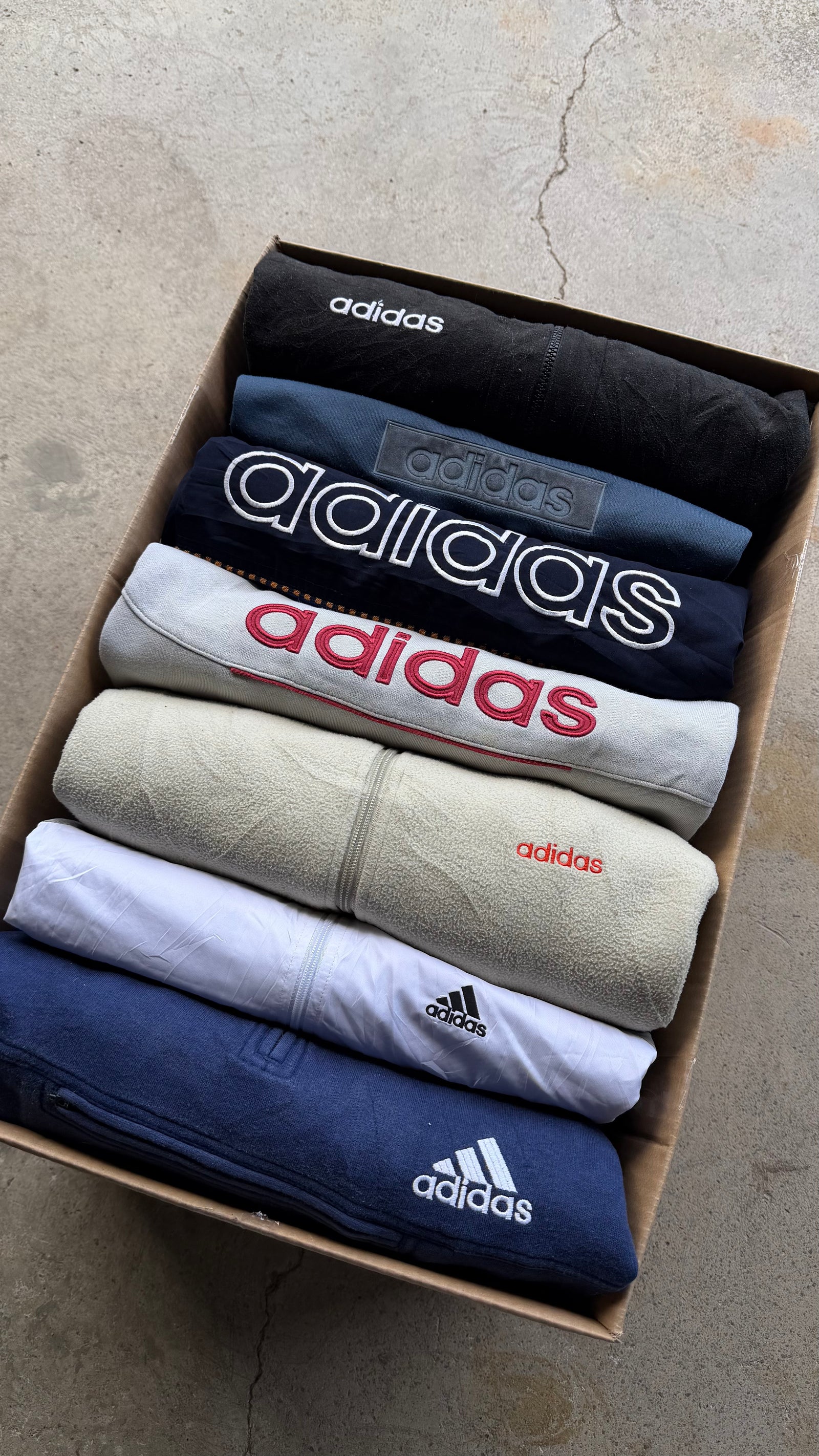 ADIDAS MIX RESELLER BOX 15KG