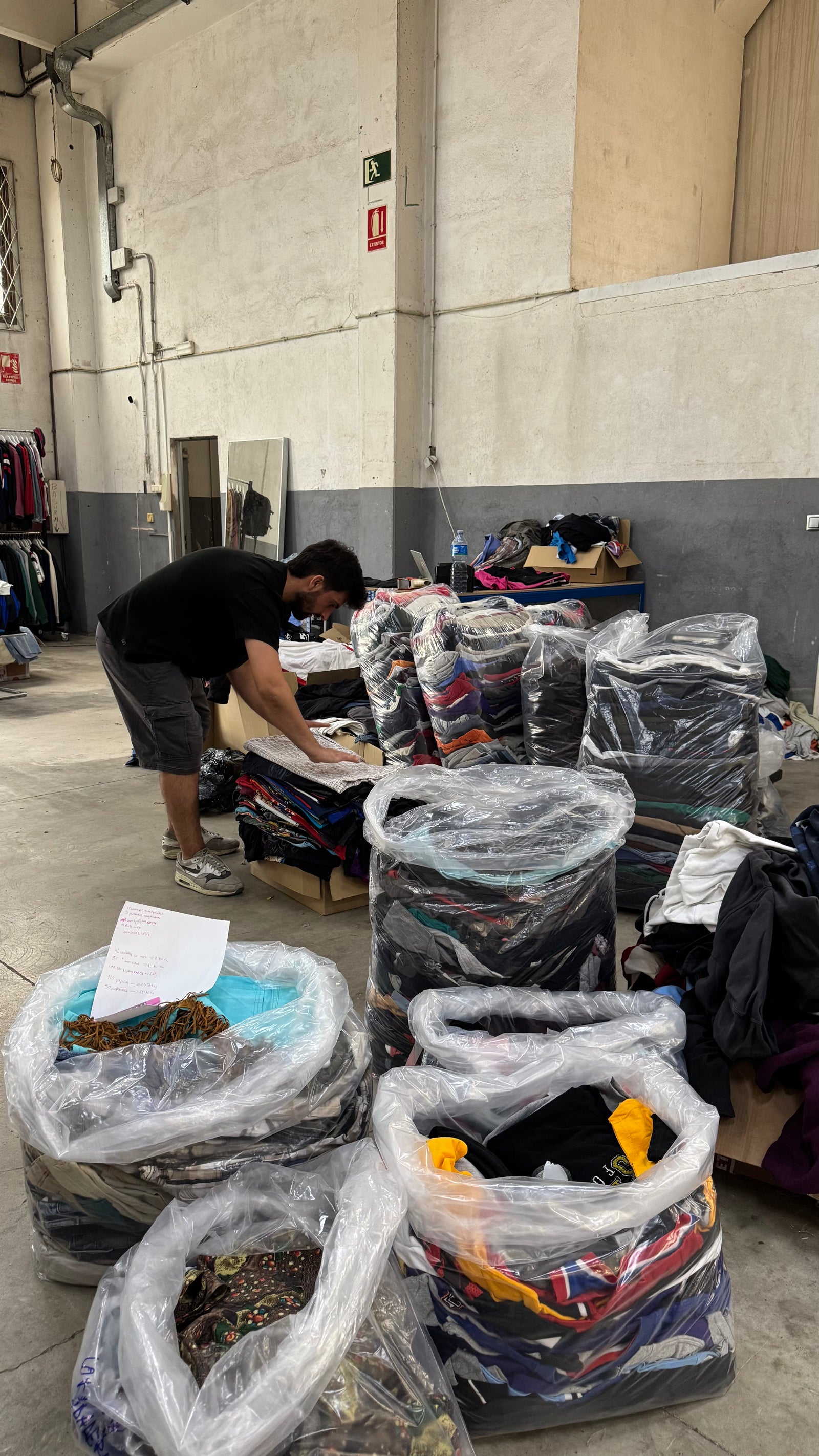 100kg Vintage expert bundle branded and unbranded mix