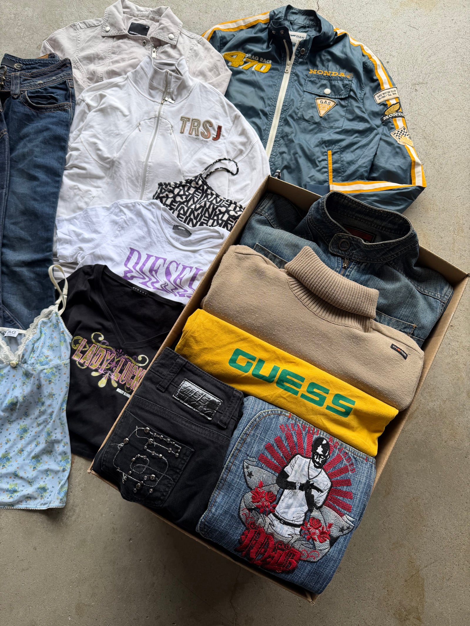 Y2K BRANDED + UNBRANDED MIX RESELLER BOX 15KG