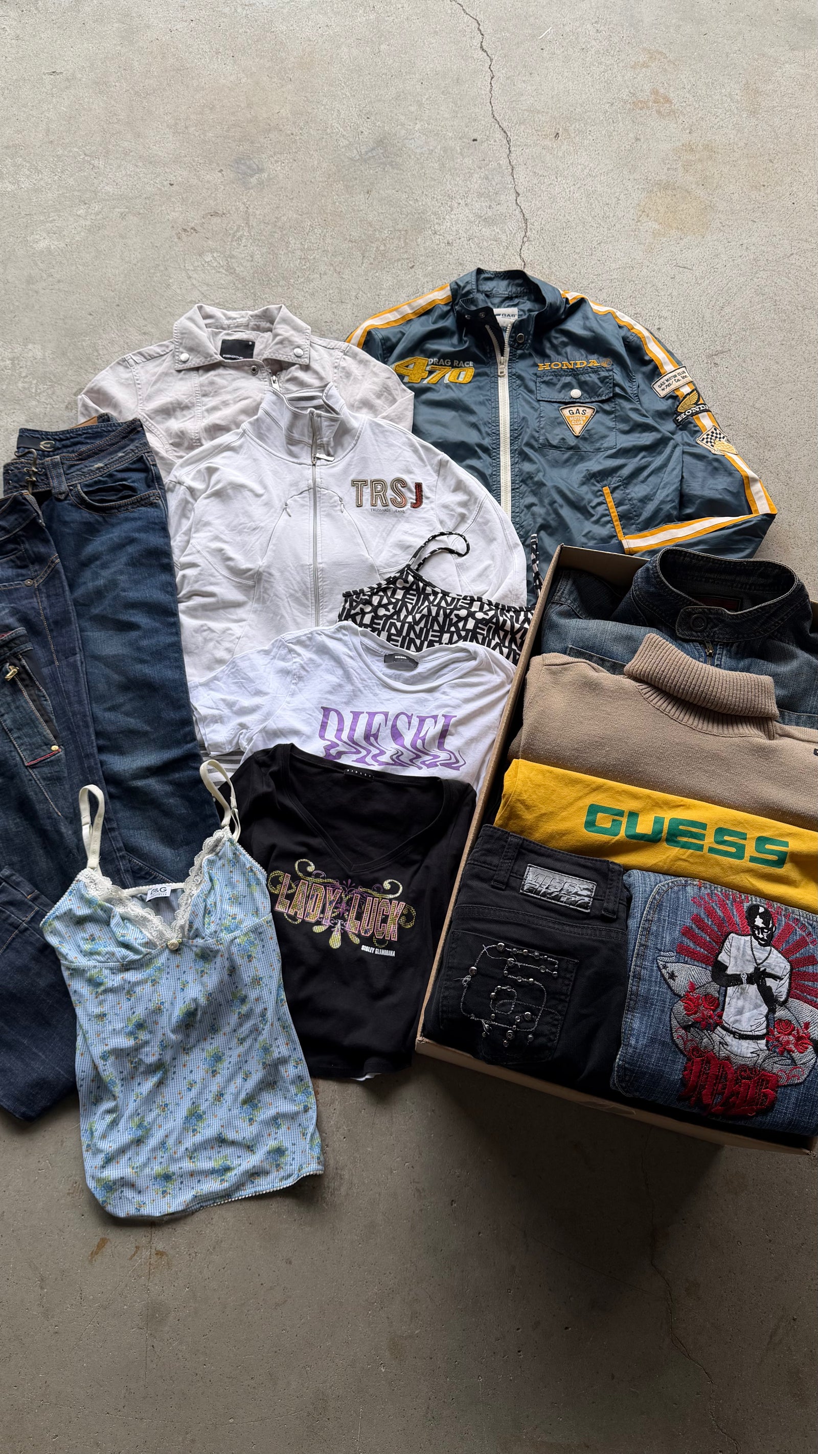 Y2K BRANDED + UNBRANDED MIX RESELLER BOX 15KG