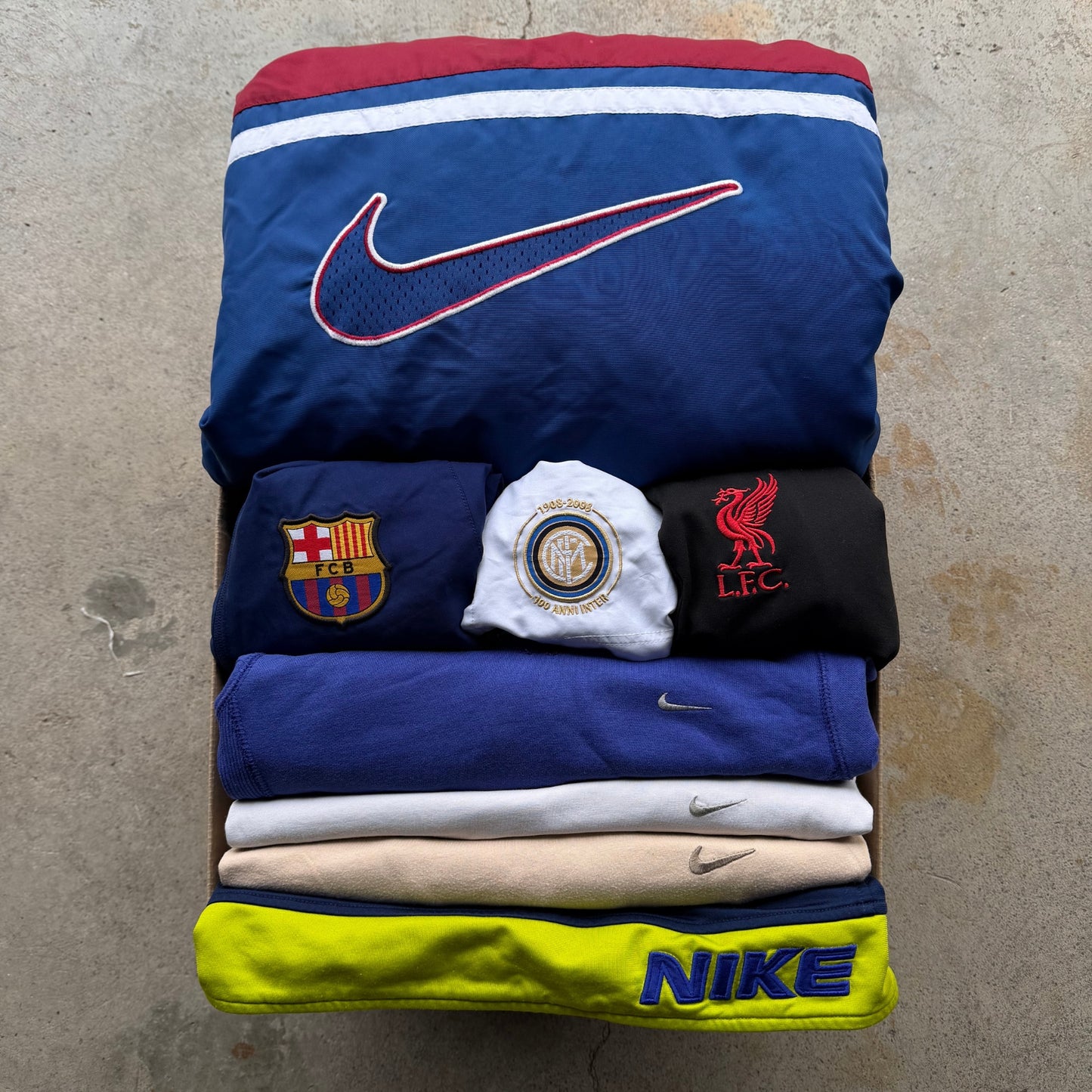 NIKE VINTAGE MIX STARTER BOX