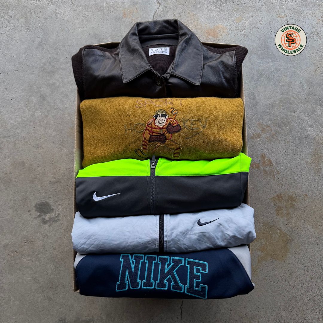 NIKE + VINTAGE RESELLER BOX