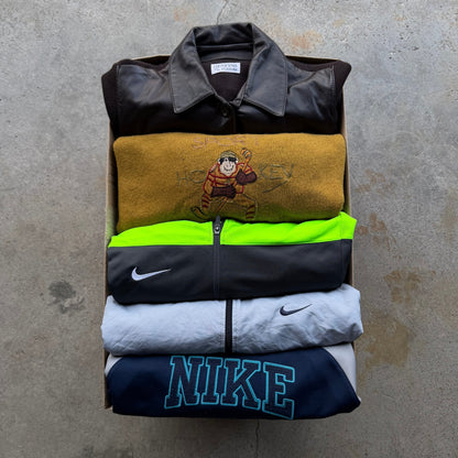 NIKE + VINTAGE RESELLER BOX