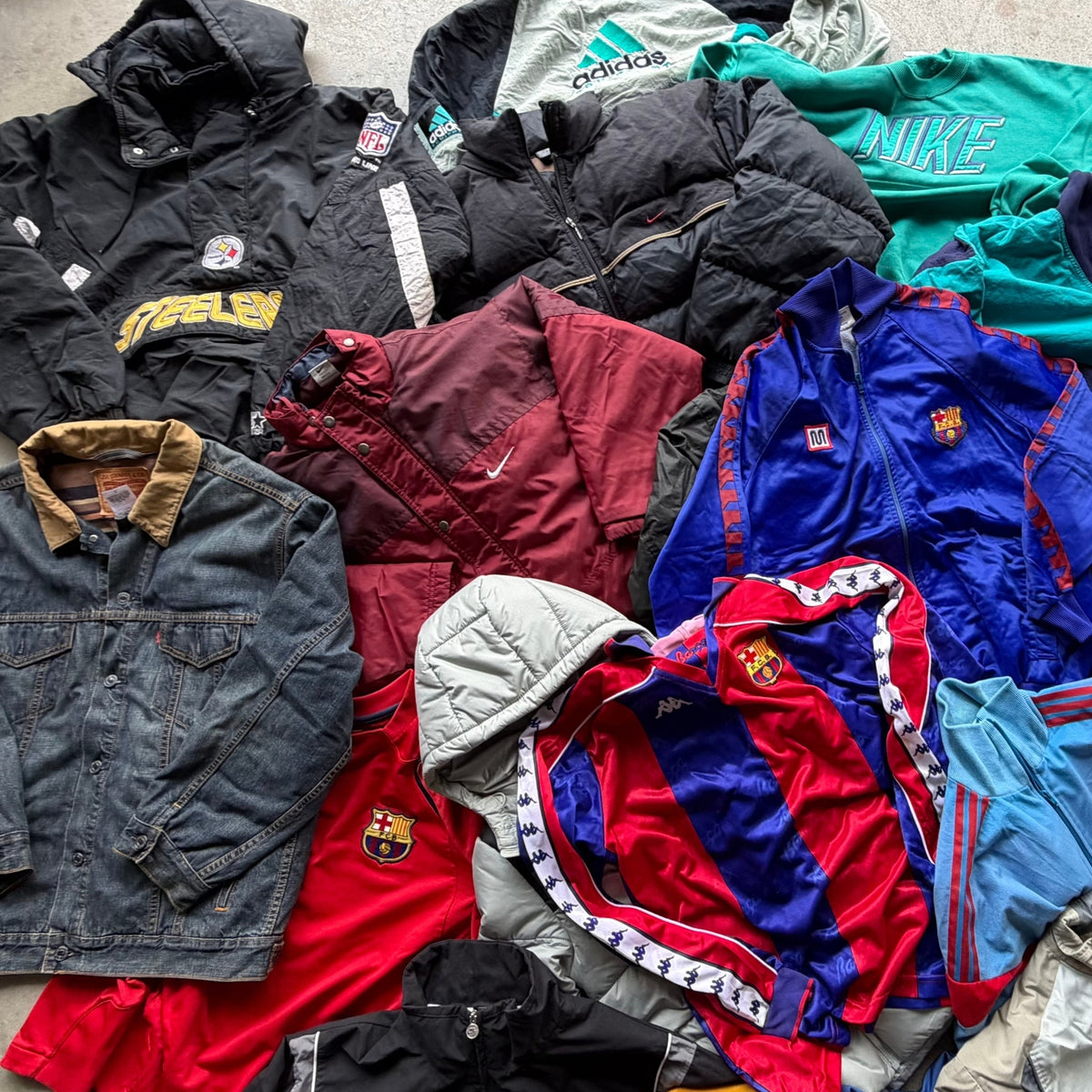 25kg Vintage specialist bundle winter branded mix