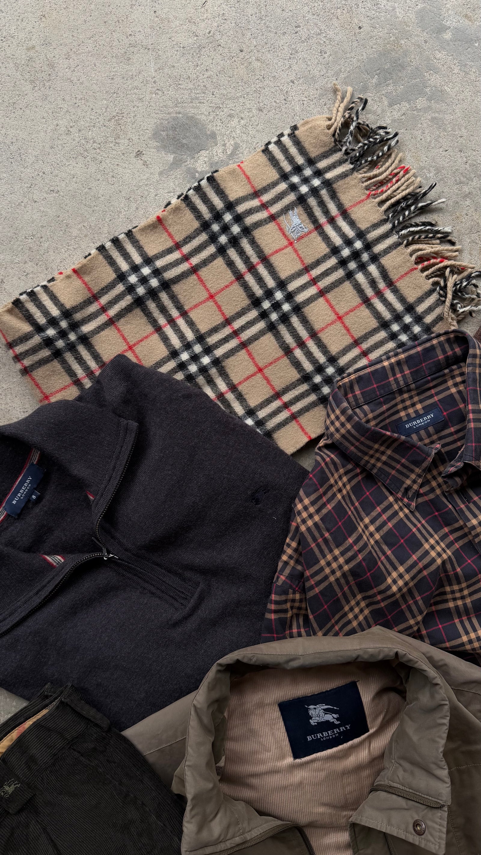 PRE-ORDER BURBERRY RESELLER BOX 15KG