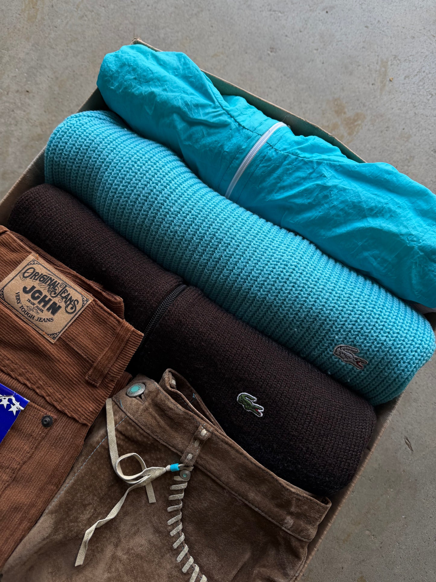 LACOSTE + VINTAGE RESELLER BOX 15KG