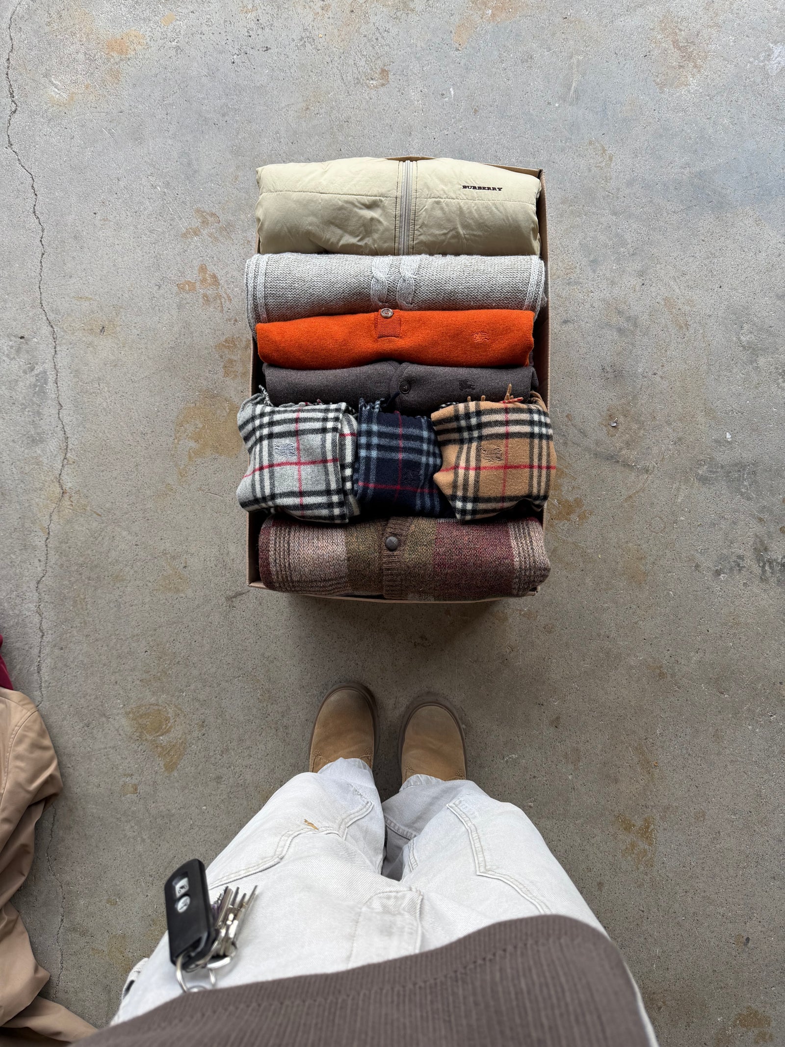 PRE-ORDER BURBERRY + VINTAGE RESELLER BOX 15KG