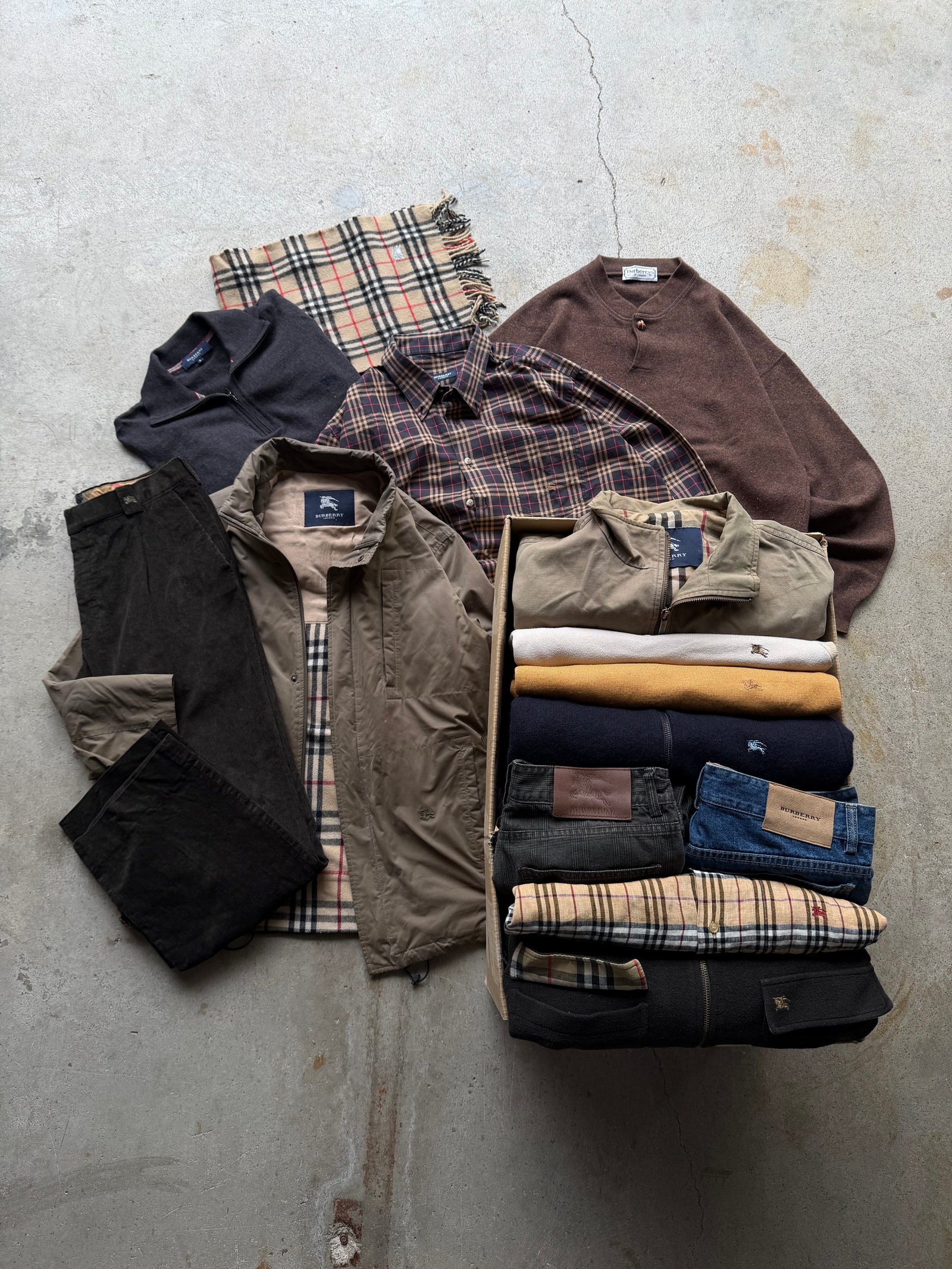 PRE-ORDER BURBERRY RESELLER BOX 15KG