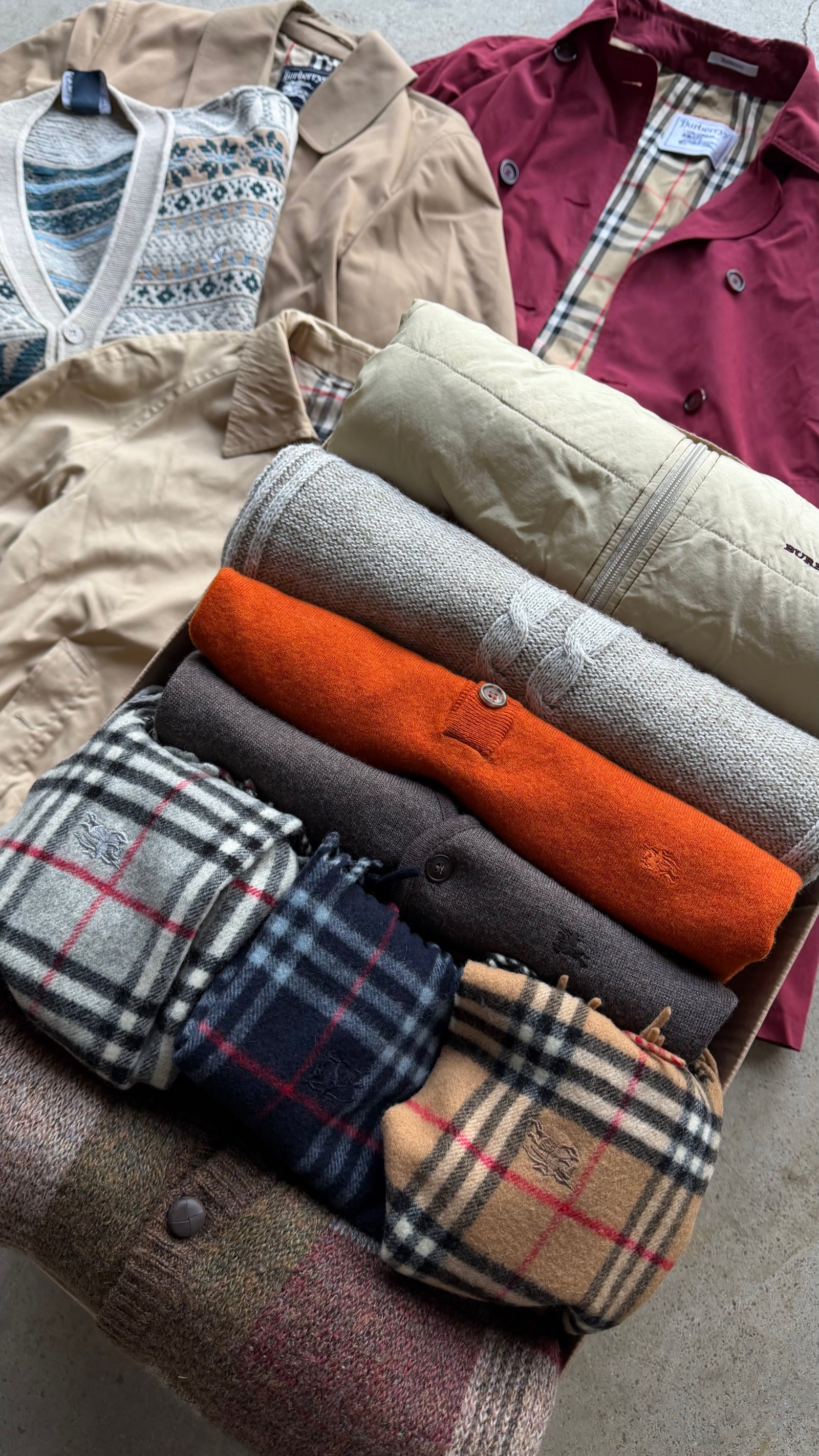PRE-ORDER BURBERRY + VINTAGE RESELLER BOX 15KG
