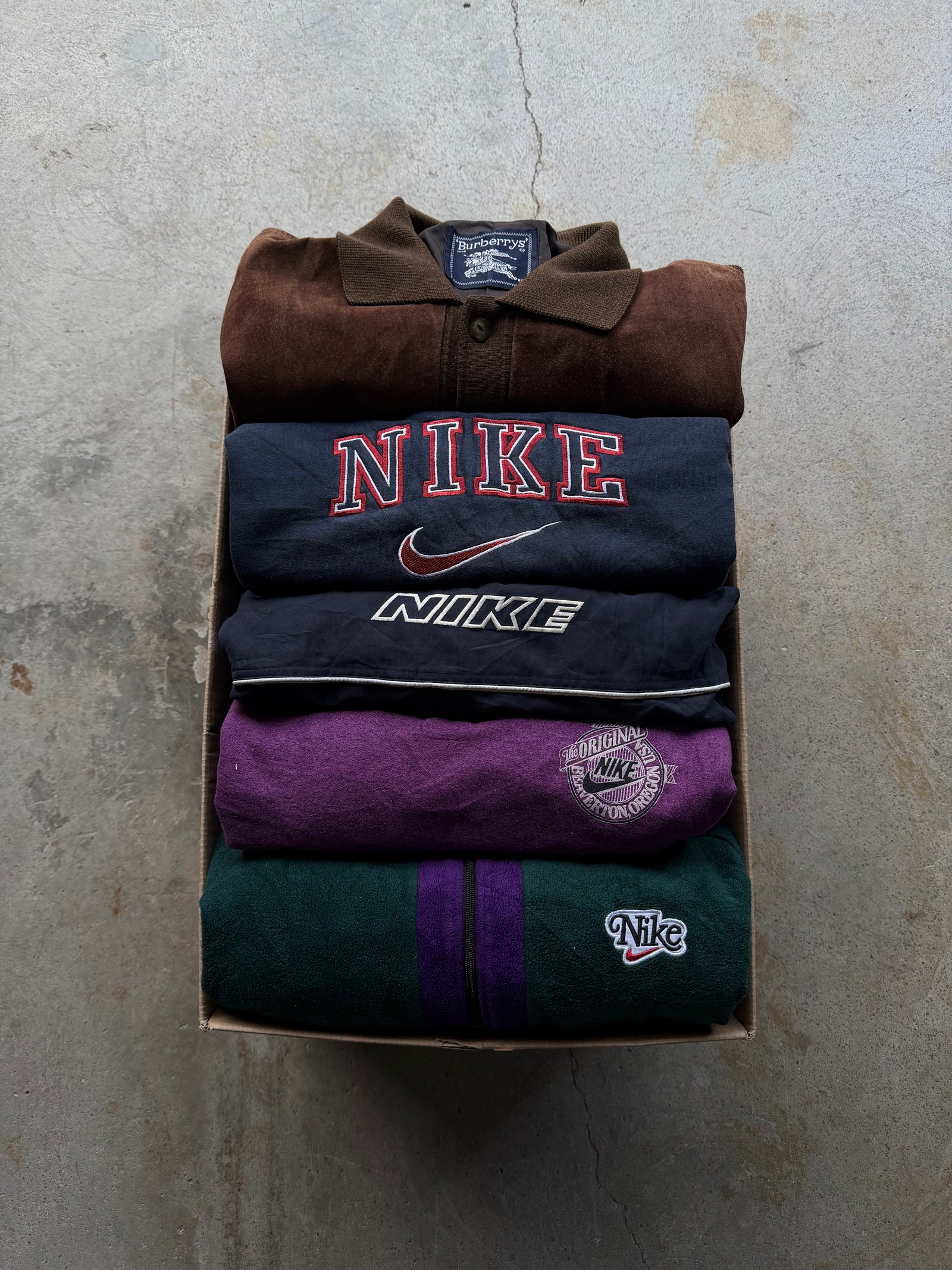 PRE-ORDER NIKE + BURBERRY RESELLER BOX 15KG