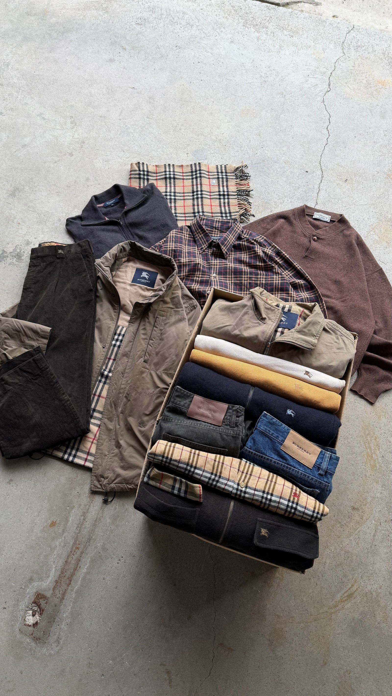 PRE-ORDER BURBERRY RESELLER BOX 15KG