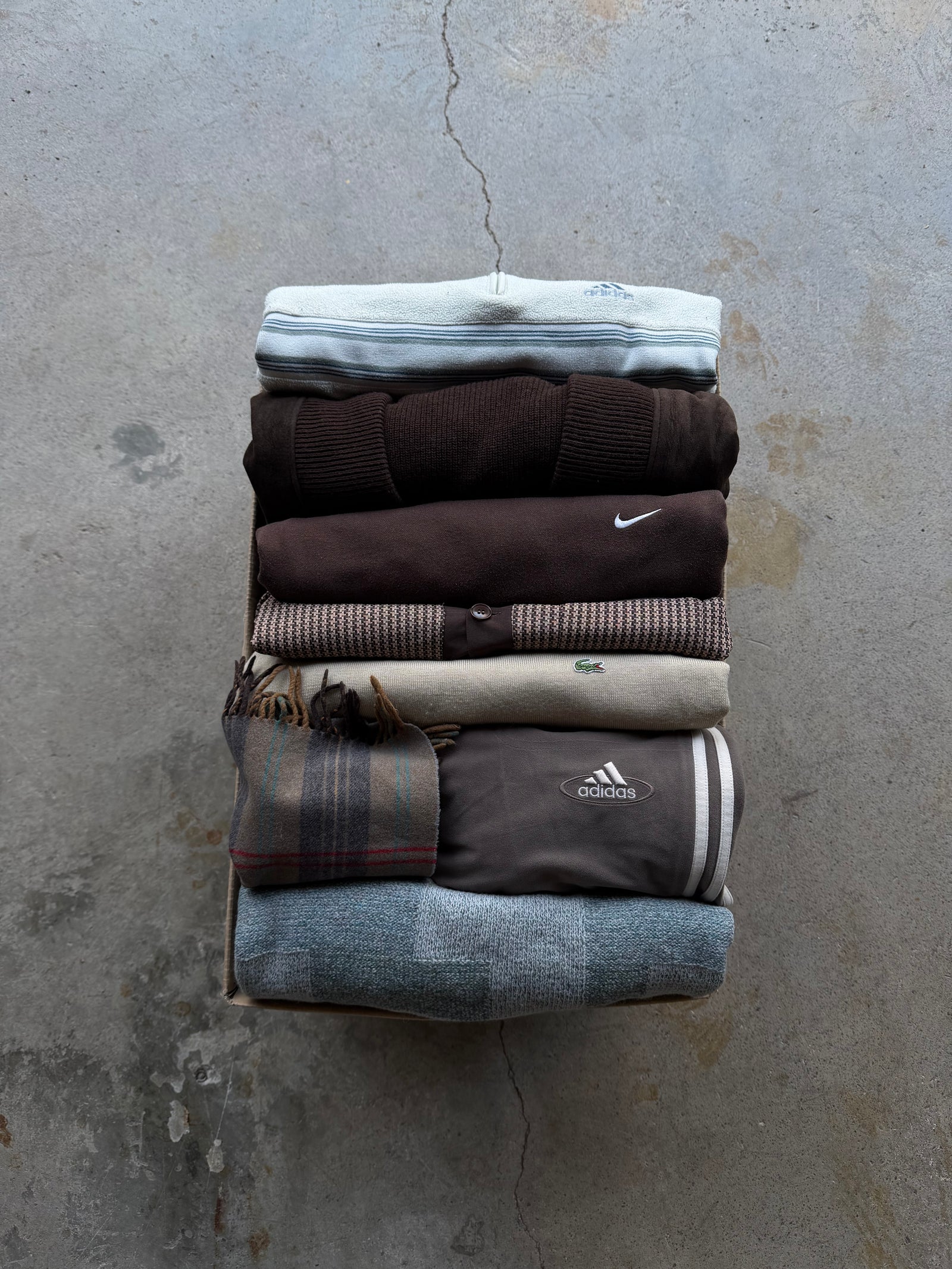 MIX BRANDED + VINTAGE RESELLER BOX 15KG