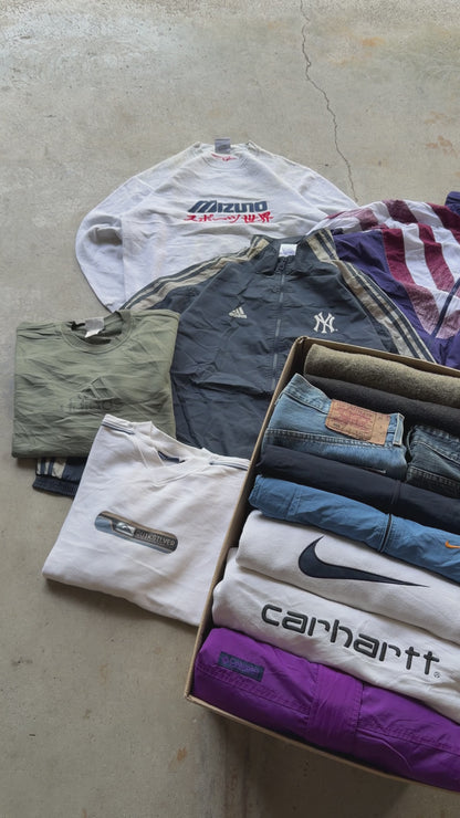 CHRISTMAS RESELLER BOX 🤑 get 5 pieces for free 🤑