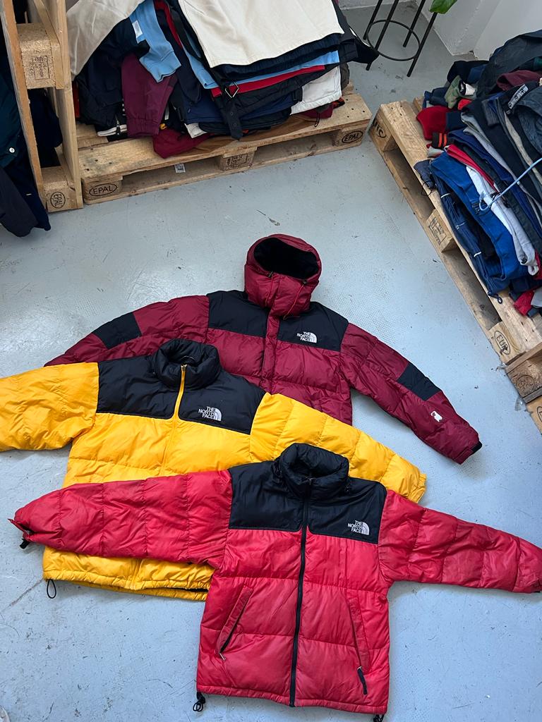 10x Puffers vintage  de marca por piezas - SP Vintage Wholesale  