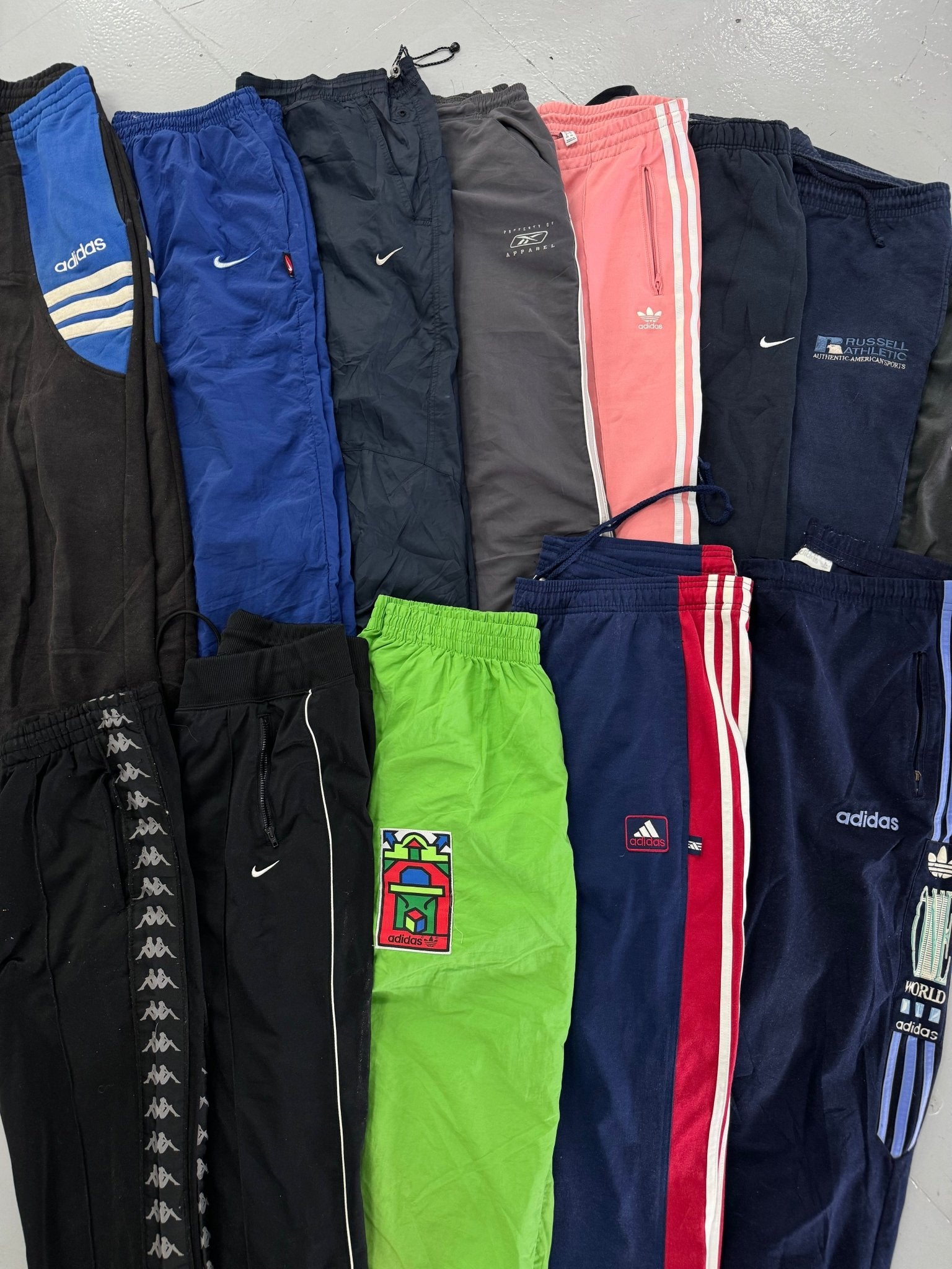 10x Trackpants vintage de marca - SP Vintage Wholesale  